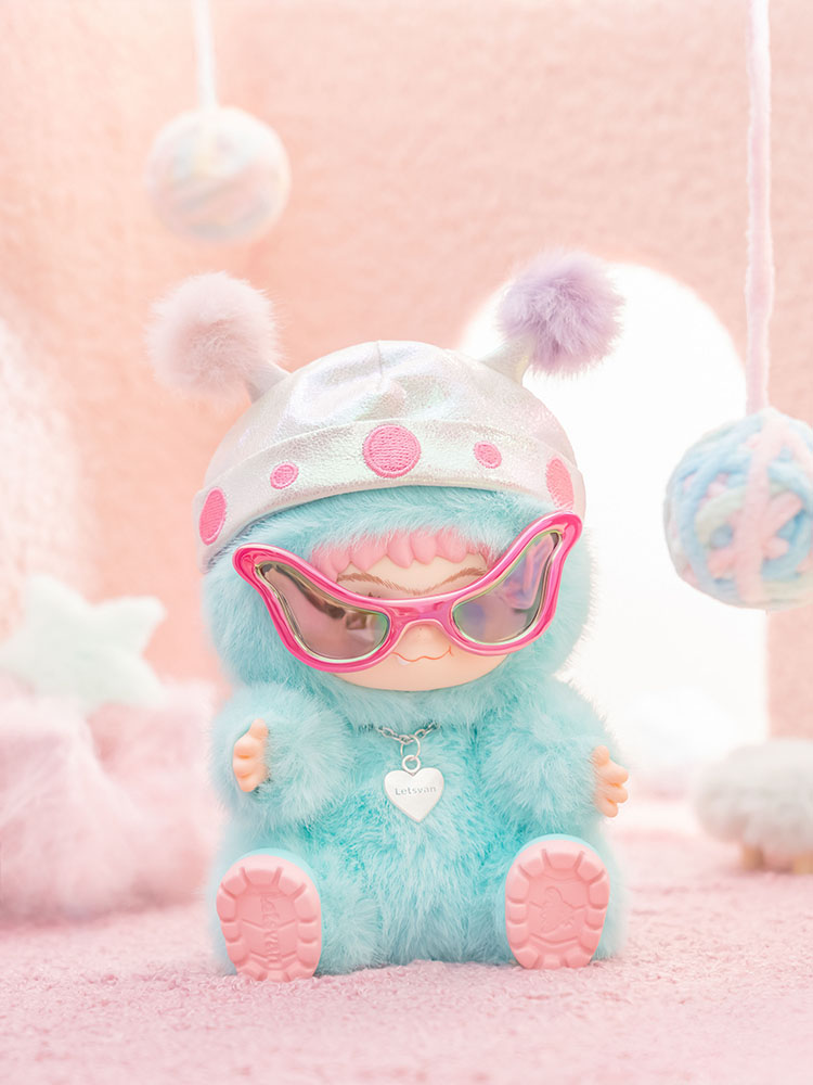 LETSVAN WAKUKU FUZZY TRENDY FUN PARTY SERIES TRADING FIGURE